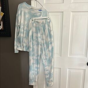Blue and White Tie-Dye Lounge Set